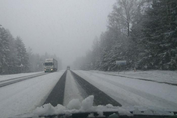 1 мая белорусские дороги оказались в снегу
