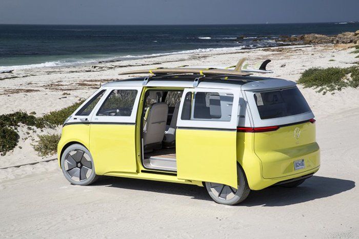 VW запустит в серийное производство электрический микроавтобус