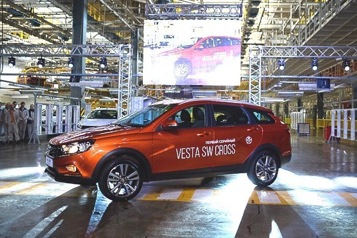 АвтоВАЗ приступил к выпуску универсалов Lada Vesta